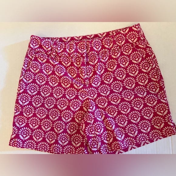 ANN TAYLOR LOFT PINK AND WHITE  SIZE 0 SHORTS - Picture 1 of 5